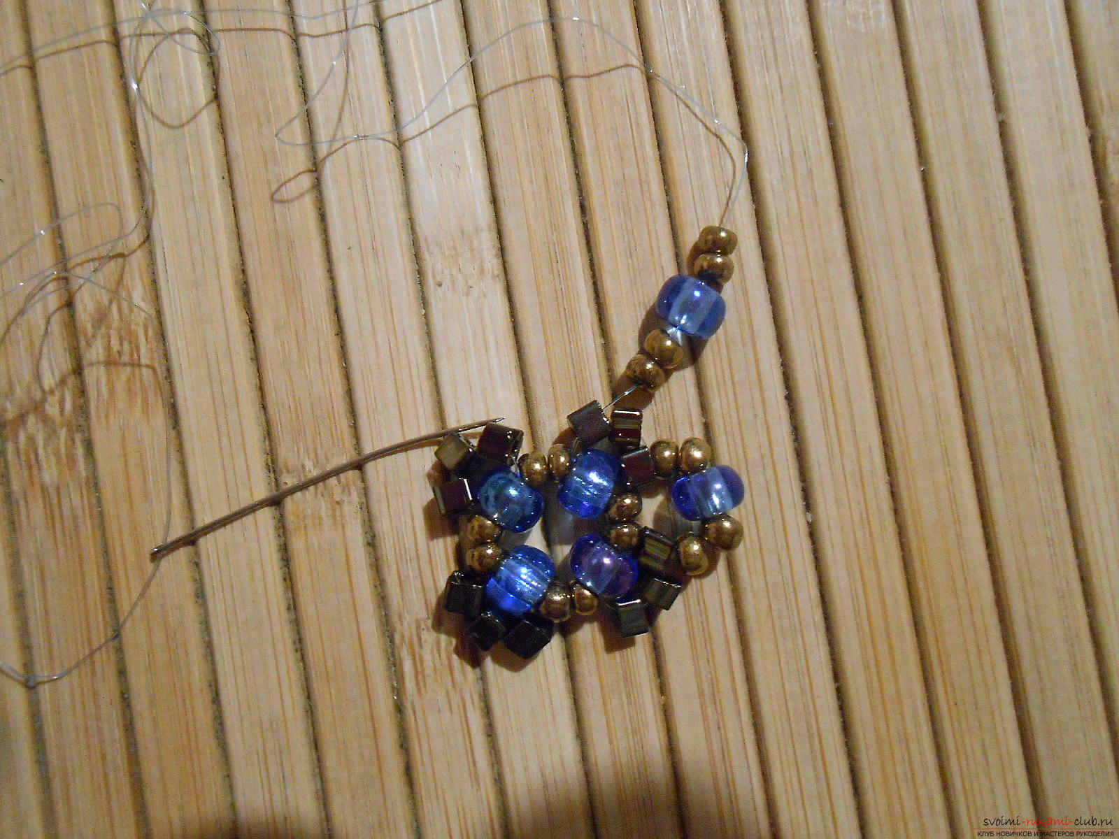 This master class with a scheme will teach you how to make earrings from beads with your own hands. Photo №7