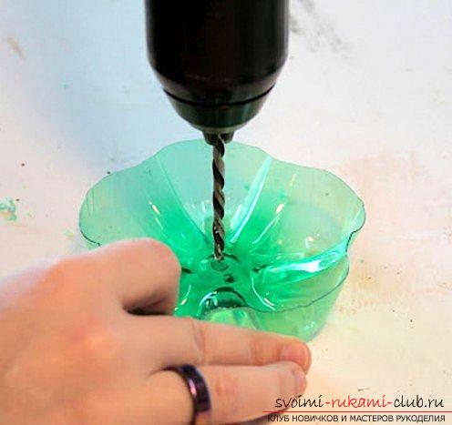 Beautiful crafts with your own hands, crafts made of plastic bottles, how to make a nice and useful hand-made article from plastic bottles with your own hands. Photo # 2