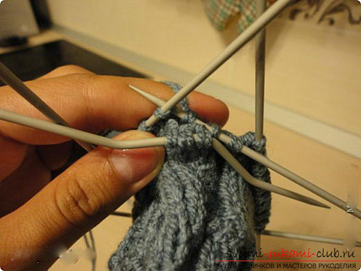Master class for knitting mittens with knitting needles for women with photo and description .. Photo №15