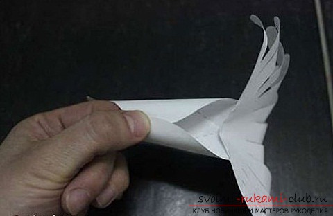 White doves made of paper. Photo Number 11