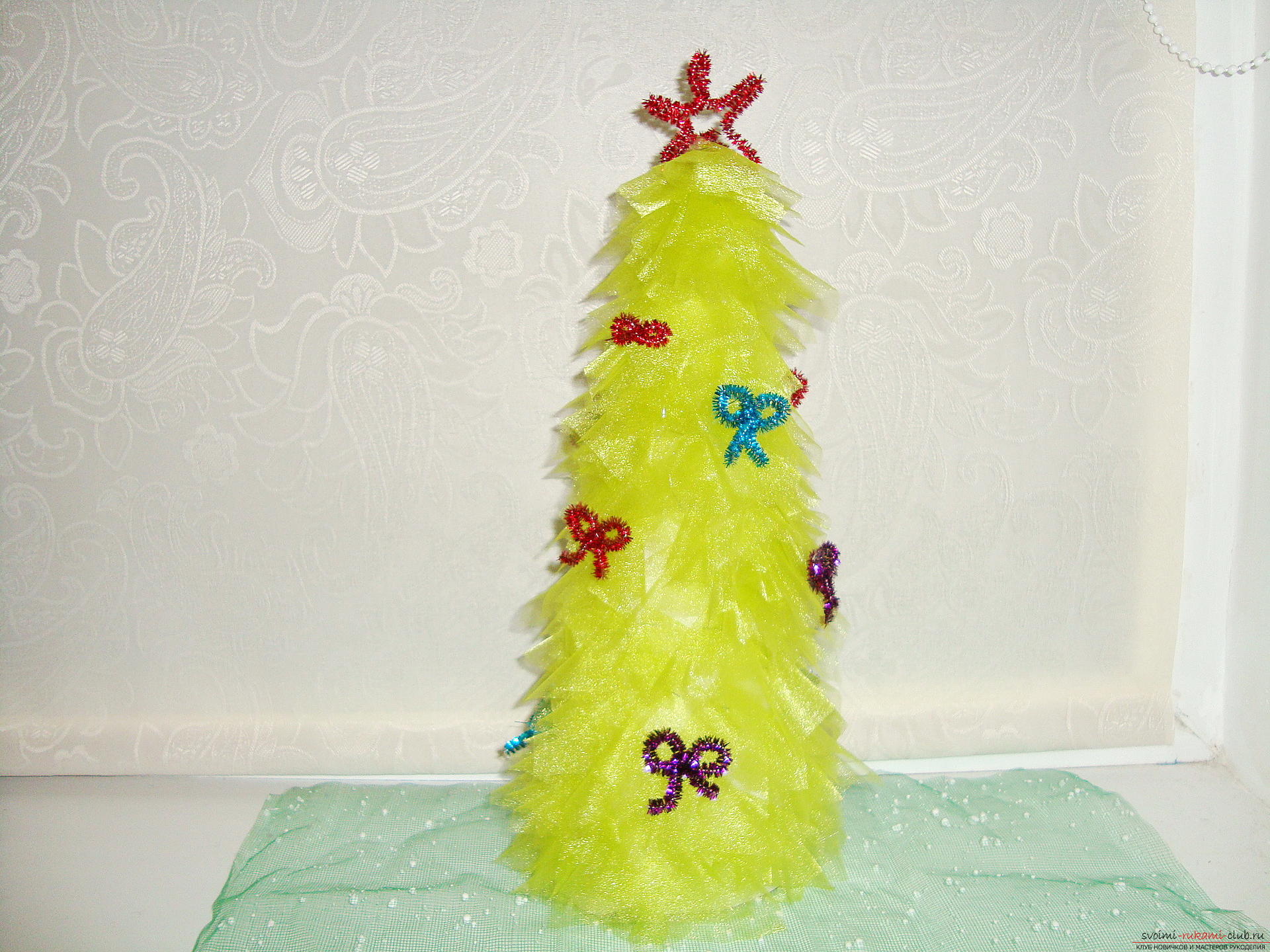 An unusual Christmas tree from an organza will decorate your house or such a Christmas gift will suit you as a gift to family and friends .. Photo №1