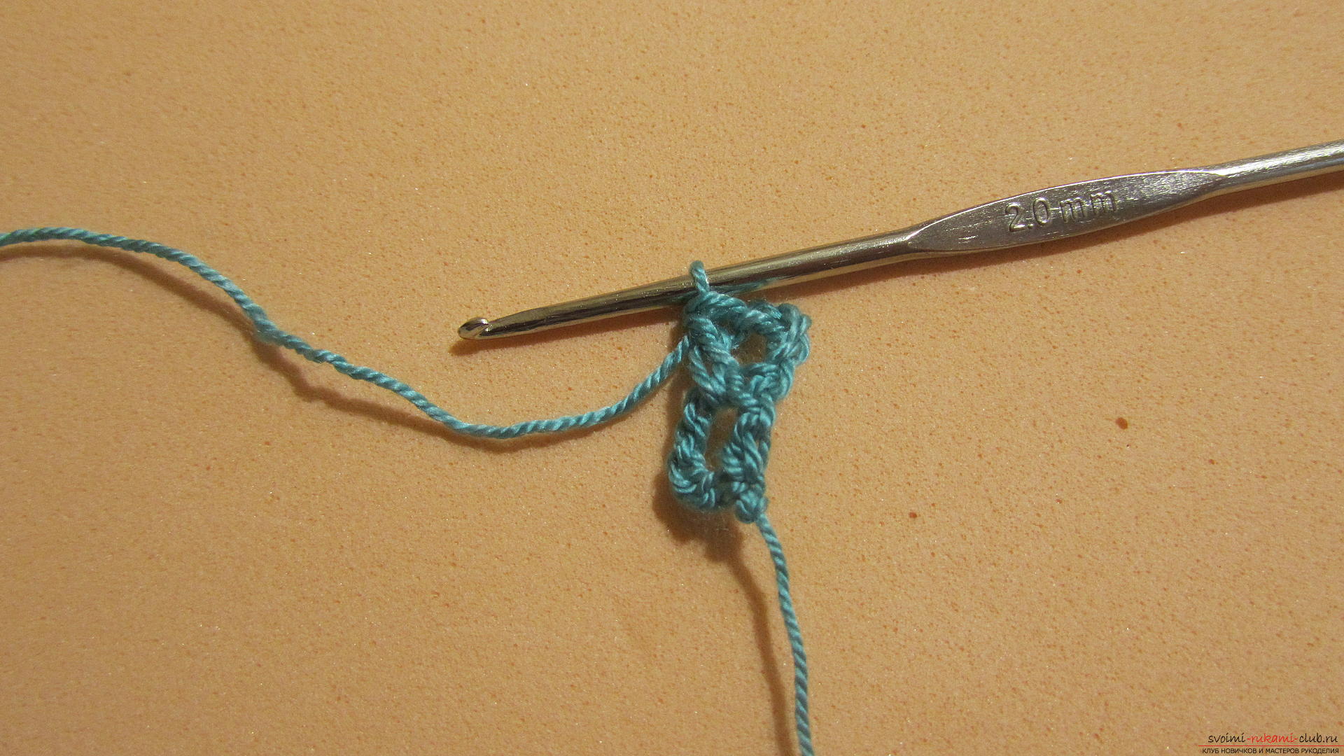 The master class will tell you in detail about crochet work on an openwork scarf. Picture №3