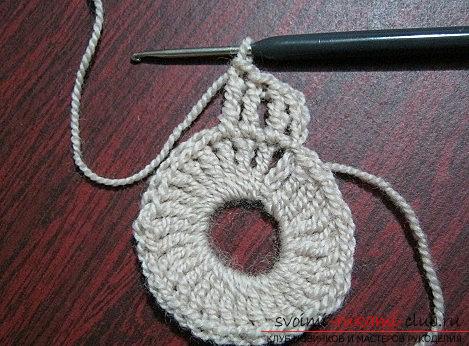 Knitting a circular napkin crochet for beginners - a circular napkin with a pattern. Photo №6
