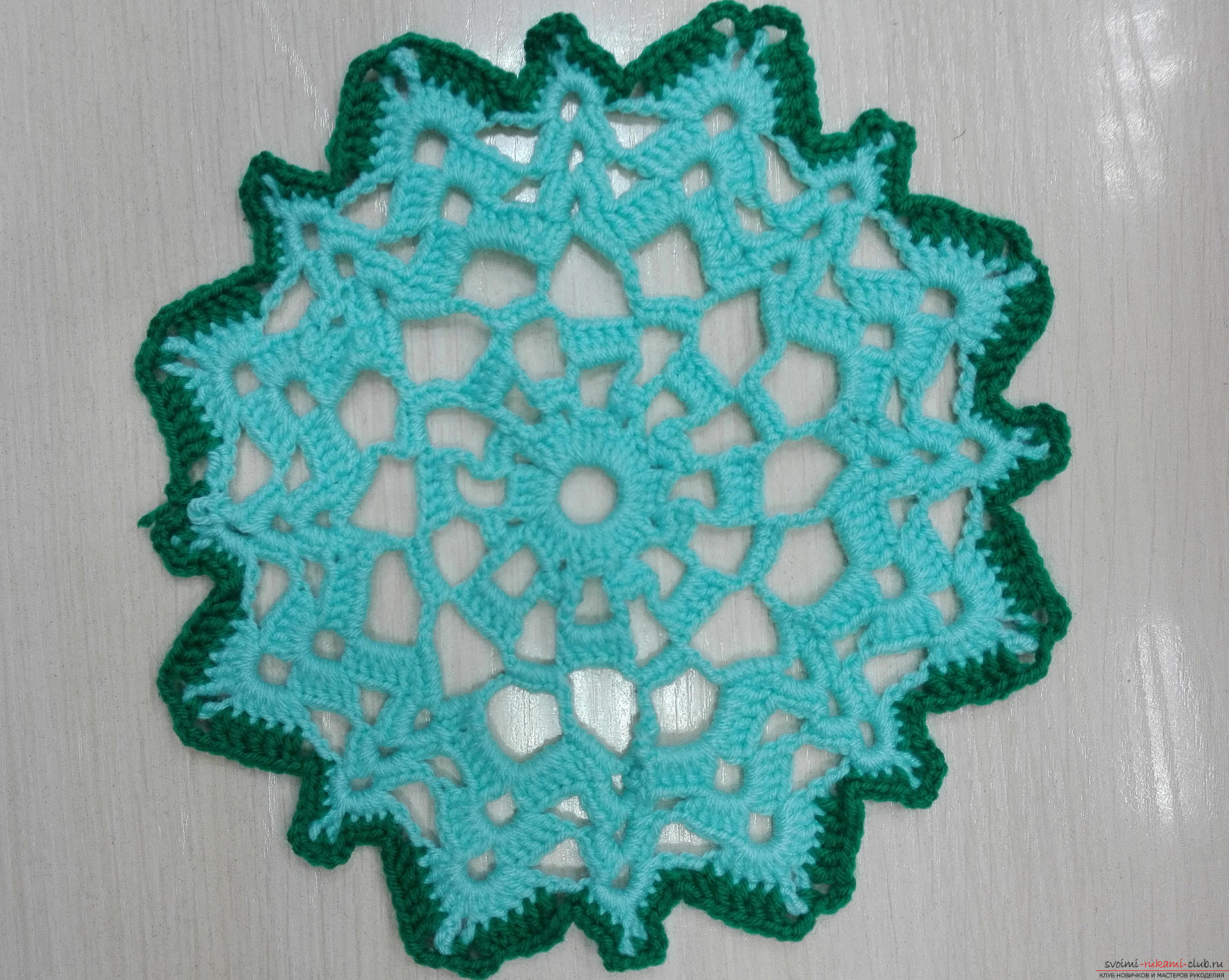 A master class on crocheting an openwork napkin will be clear even for beginners. Photo Number 19