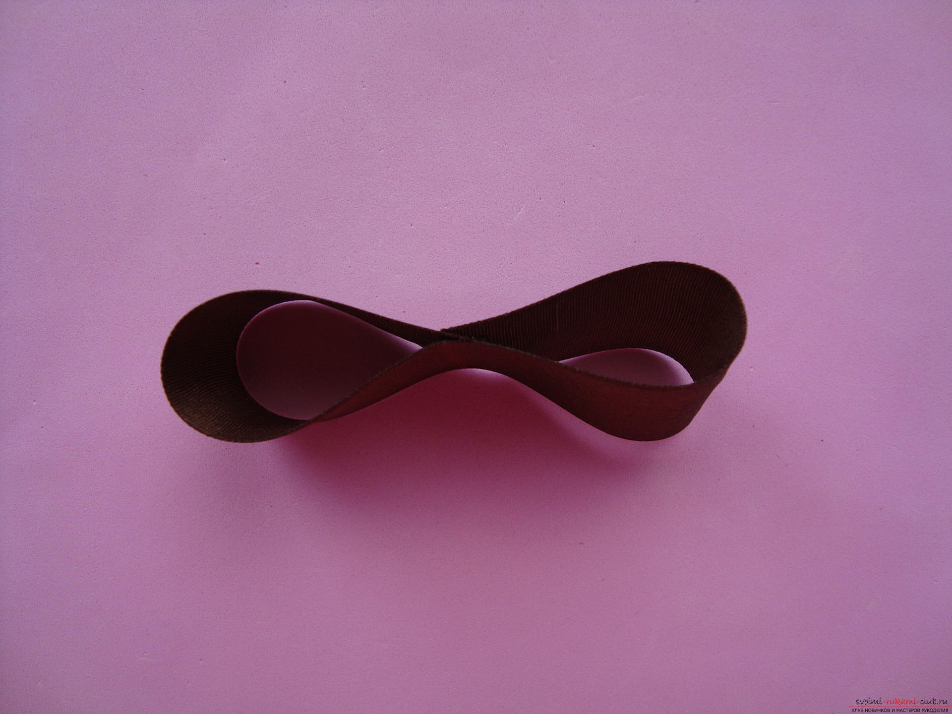 Step-by-step instruction for the production of voluminous ties and bows. Photo Number 11