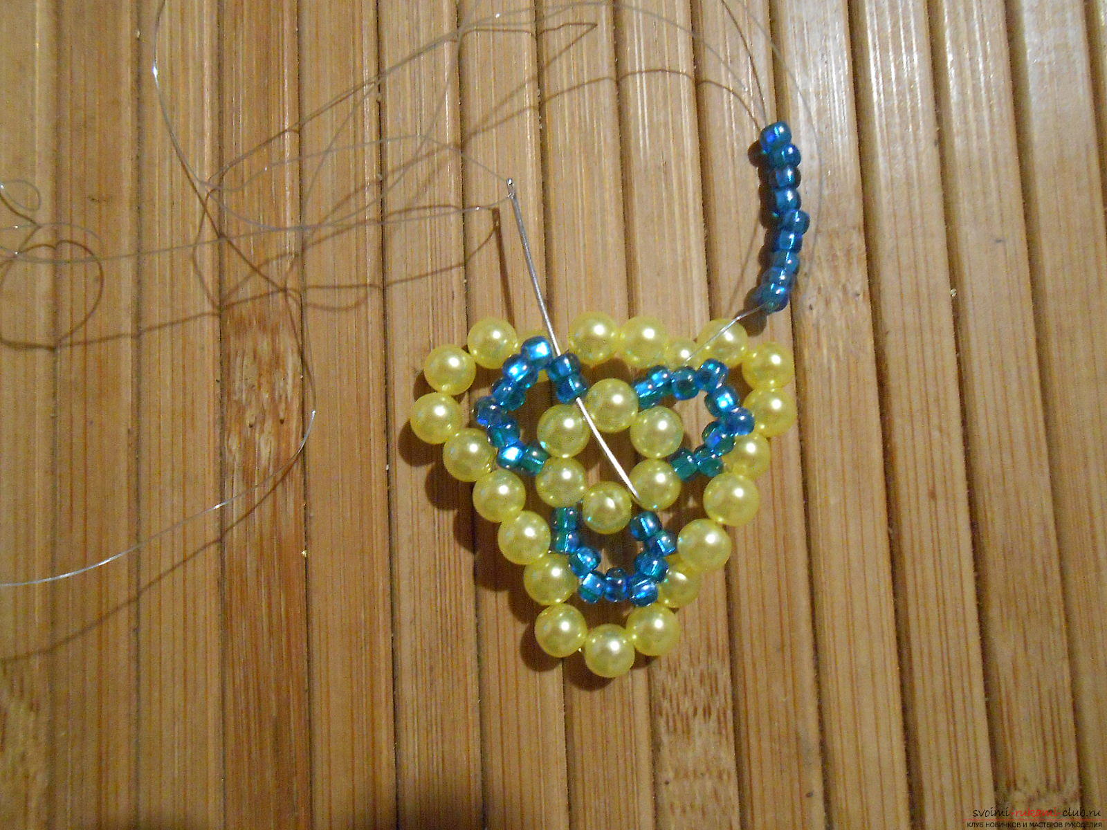 This master class of weaving from beads will tell you how to weave the earrings yourself .. Photo # 14