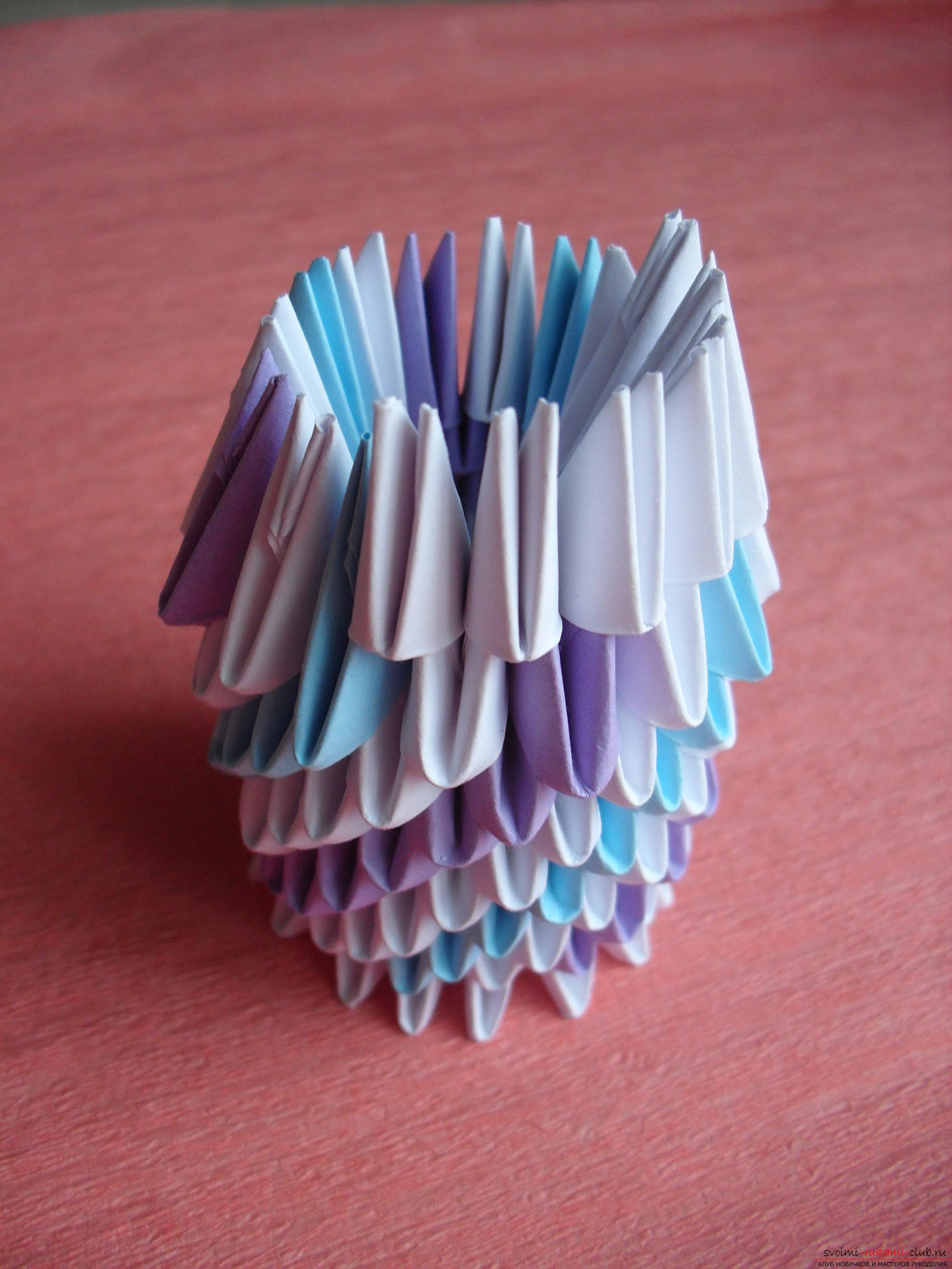 This master class will teach how to make a vase with tulips made of paper in the technique of modular origami .. Photo # 7