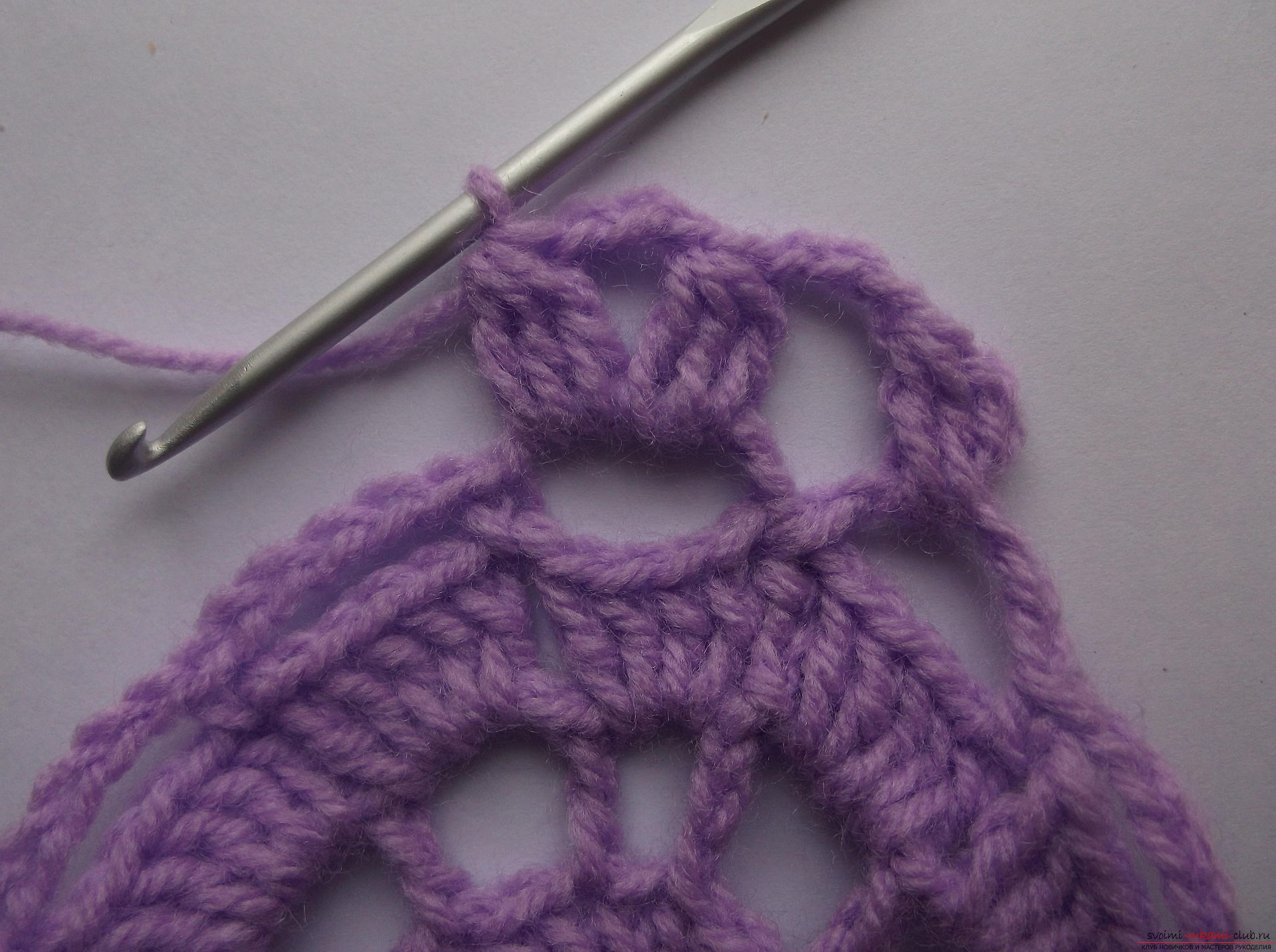 Photo at the lesson on knitting crocheted openwork small napkins. Photo №7