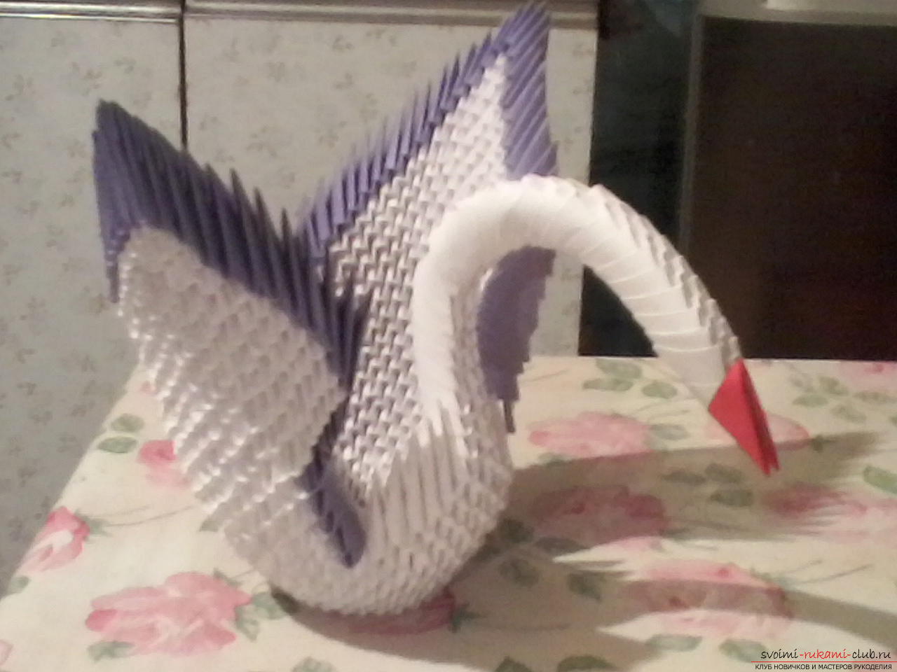 This master class will show how you can make a modular origami - a swan .. Photo # 1