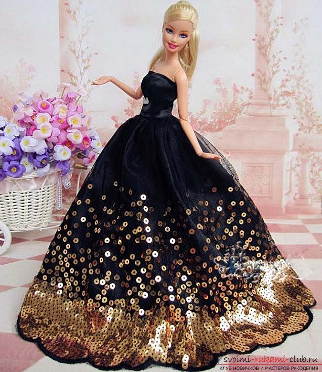 Модел на елегантна черно-бяла рокля с шапка с кукли със собствените си ръце. Снимка №1
