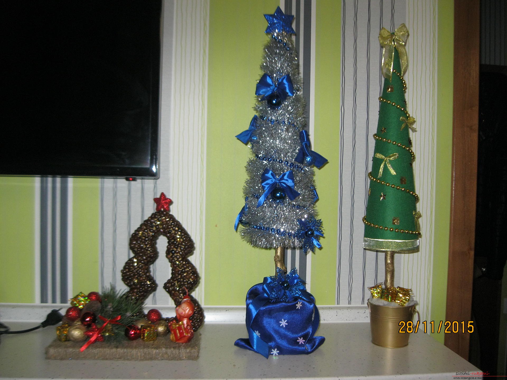 You can create Christmas trees with your own hands from different materials, and all New Year's crafts will look unique and inimitable .. Photo №1