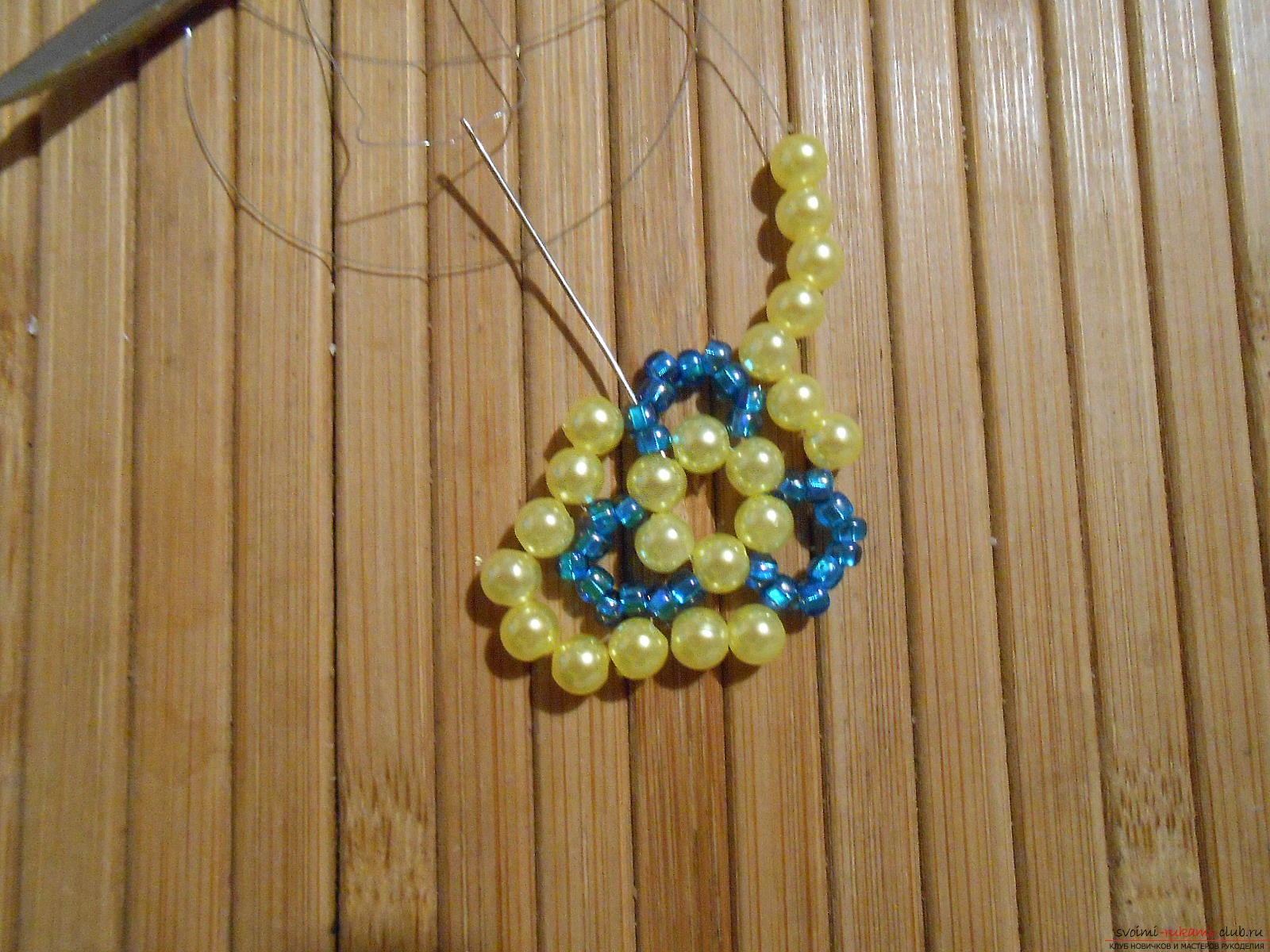 This master class of weaving from beads will tell you how to weave the earrings yourself. Photo # 11