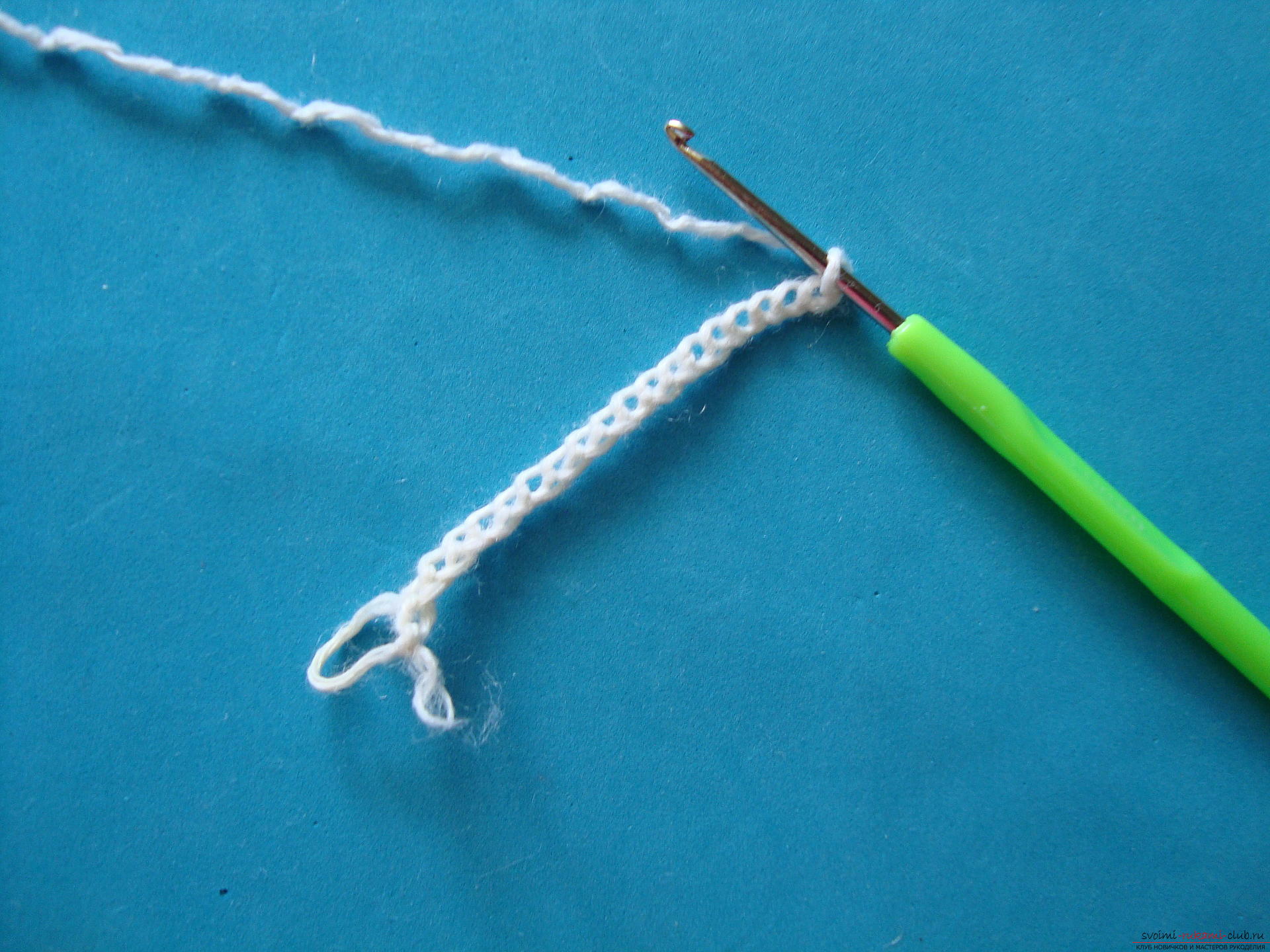 Step-by-step instruction on crocheting sneakers for a boy. Picture №3