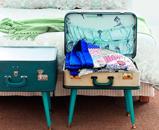 The system for storing things in the bedroom in the form of a table from a suitcase photo