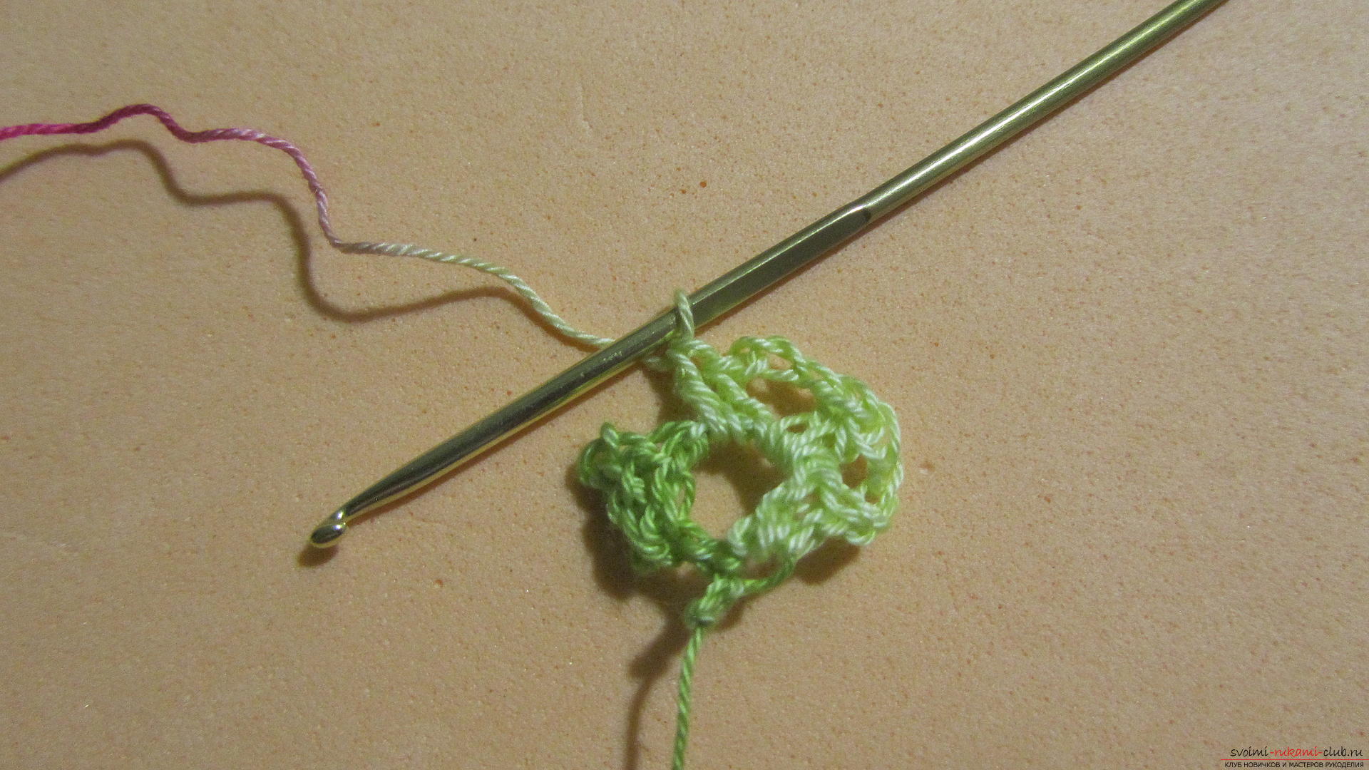 This master class with a pattern and description of crochet will teach you how to knit lace with hearts .. Photo # 8