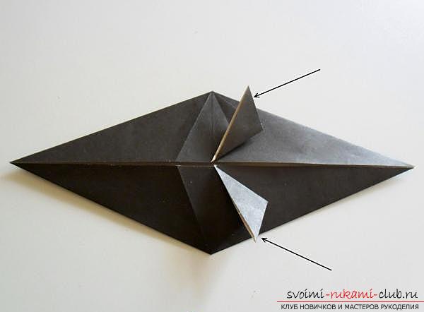 How to make a crow in origami technique. Photo Number 9