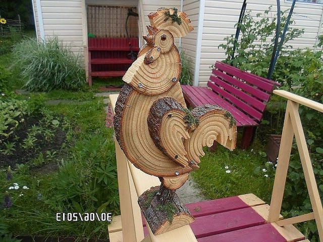 We make a cock from tree cuts