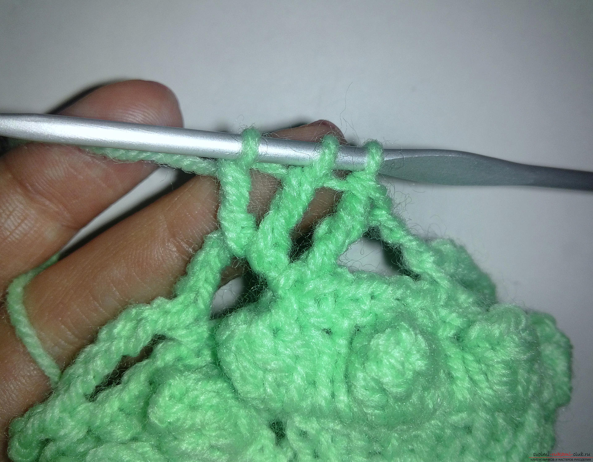This master class on knitting for beginners will tell you how to learn to knit mitts .. Photo # 9
