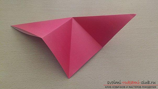 Този подробен майсторски клас съдържа схема на оригами-дракон, направена от хартия, която можете да направите сами. Снимка # 6