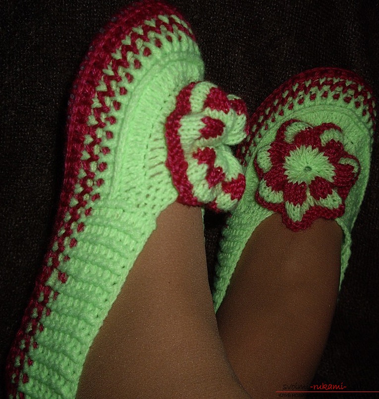 comfortable home slippers, crocheted. Picture №10