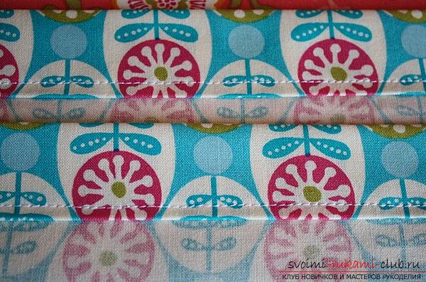 A simple variant of sewing a dress-pillow case for a girl. Photo number 12