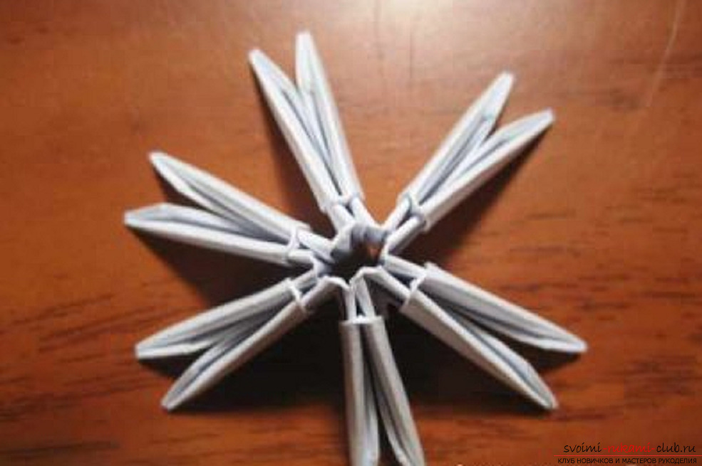 Modular origami snowflake. Photo №13