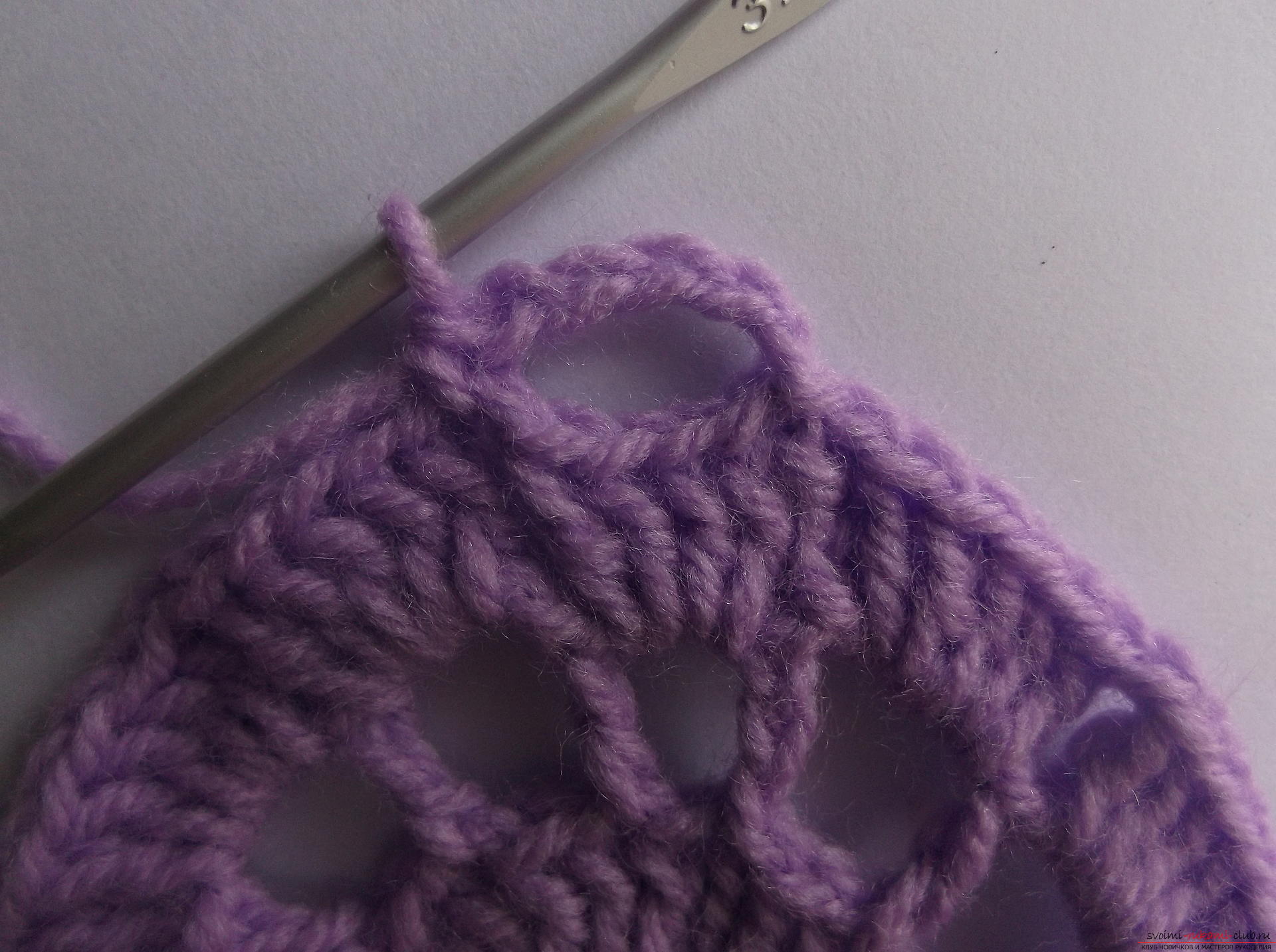 Photo at the lesson on knitting crocheted openwork small napkins. Photo №4