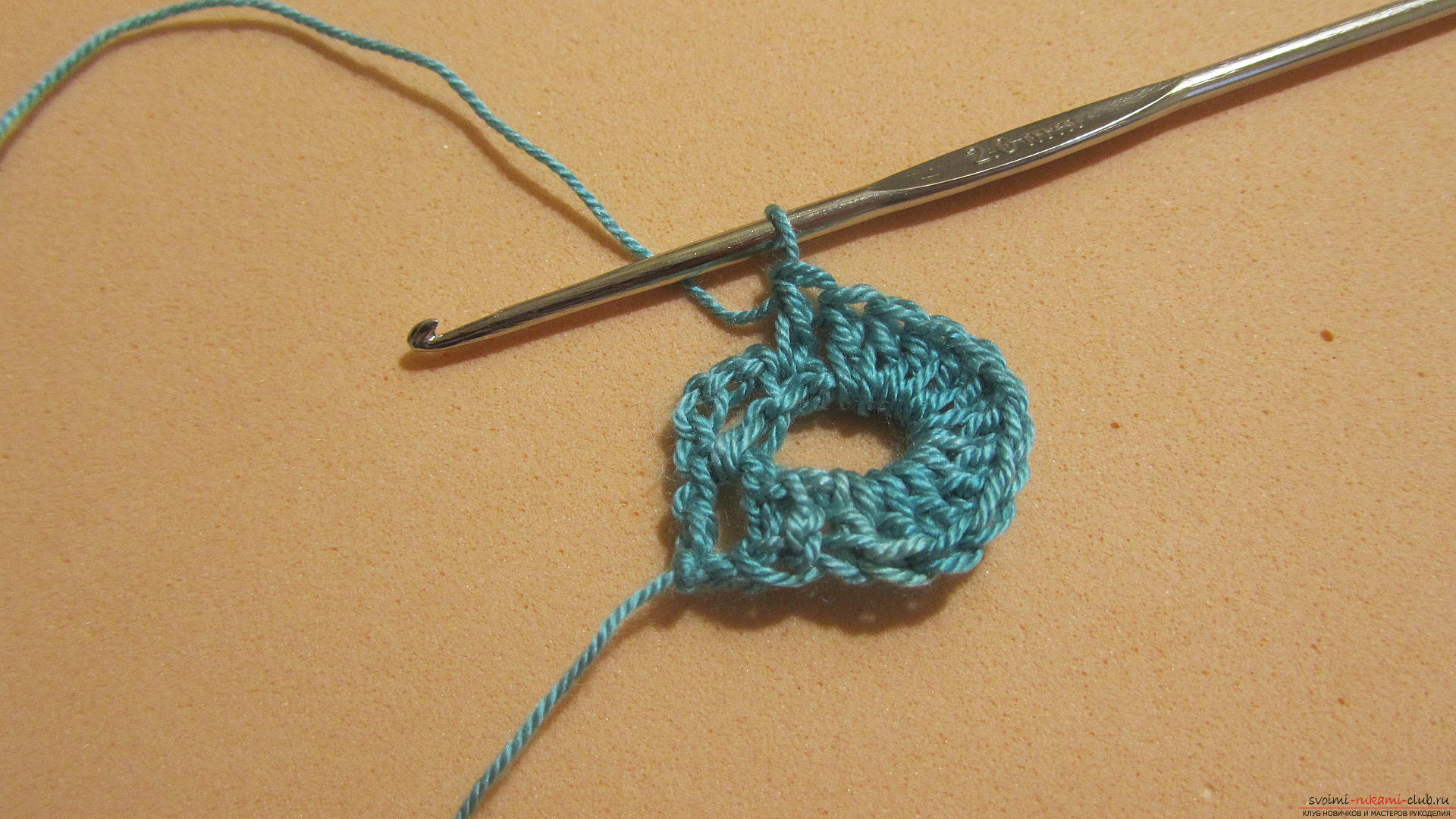 The master class will tell you in detail about crochet work on an openwork scarf. Photo Number 9