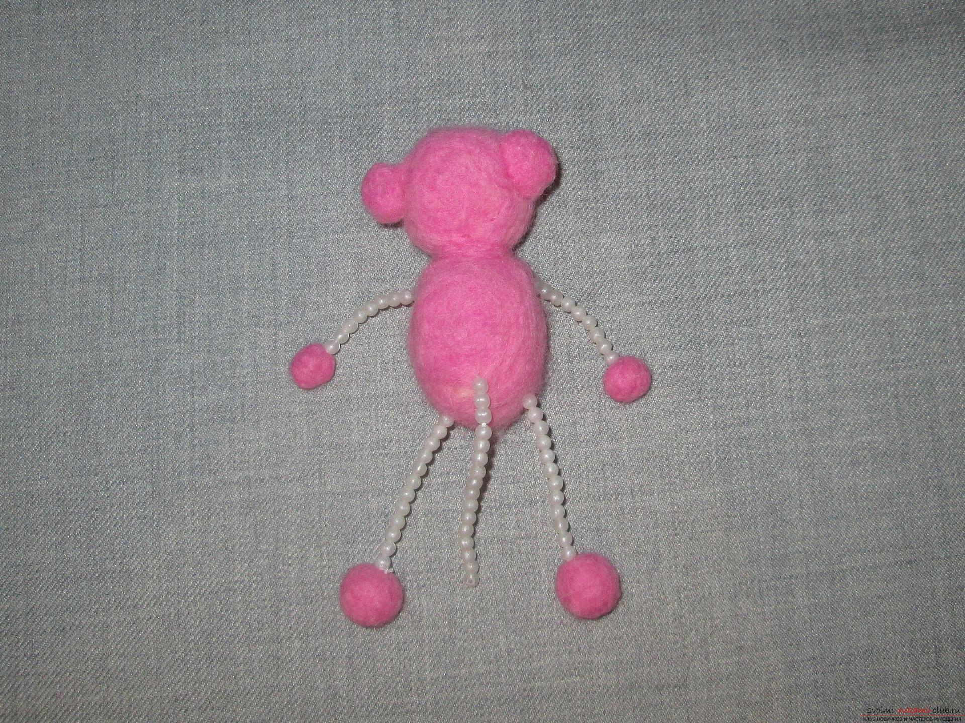 This master class felting out of wool will help make a toy monkey with your own hands. Photo # 23