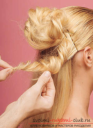 How to make an interesting wedding hairstyle for medium hair with your own hands. Photo №28