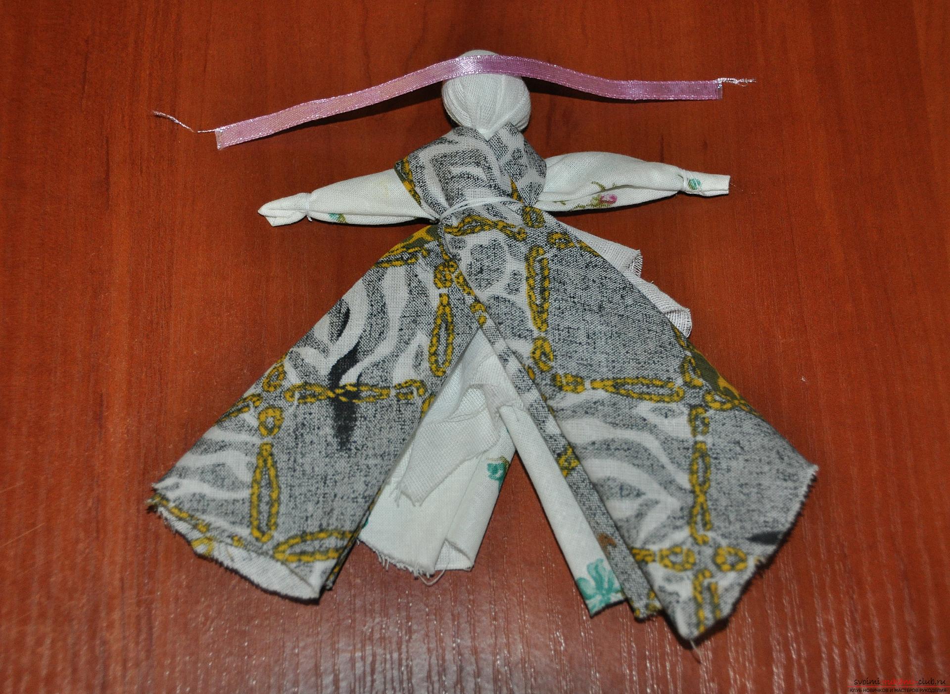 This master class will teach you how to make your own doll-bereginya - a pillar. Photo Number 19