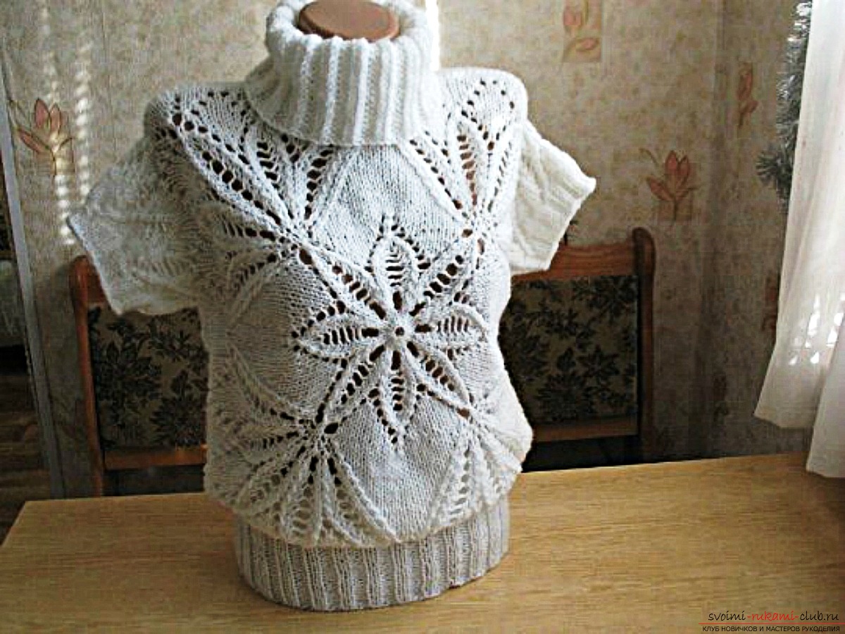 knitted knitting needles white long sweater for women under the throat. Picture №3