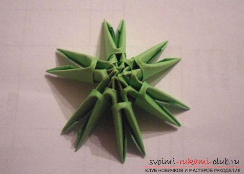 Hoe maak je een souvenir met Pasen-thema's in de techniek van modulaire origami, stapsgewijze foto's en een beschrijving van de creatie van het paasei. Foto №4