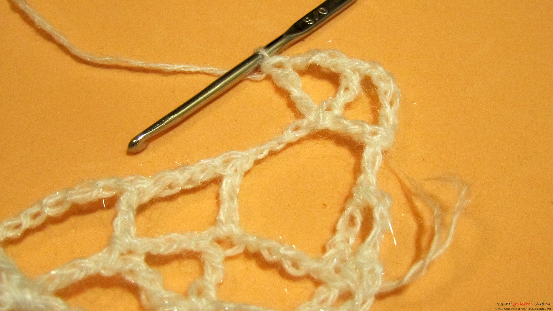 Майсторският клас е посветен на плетене на красива бод с плетене на една кука. Снимка номер 22