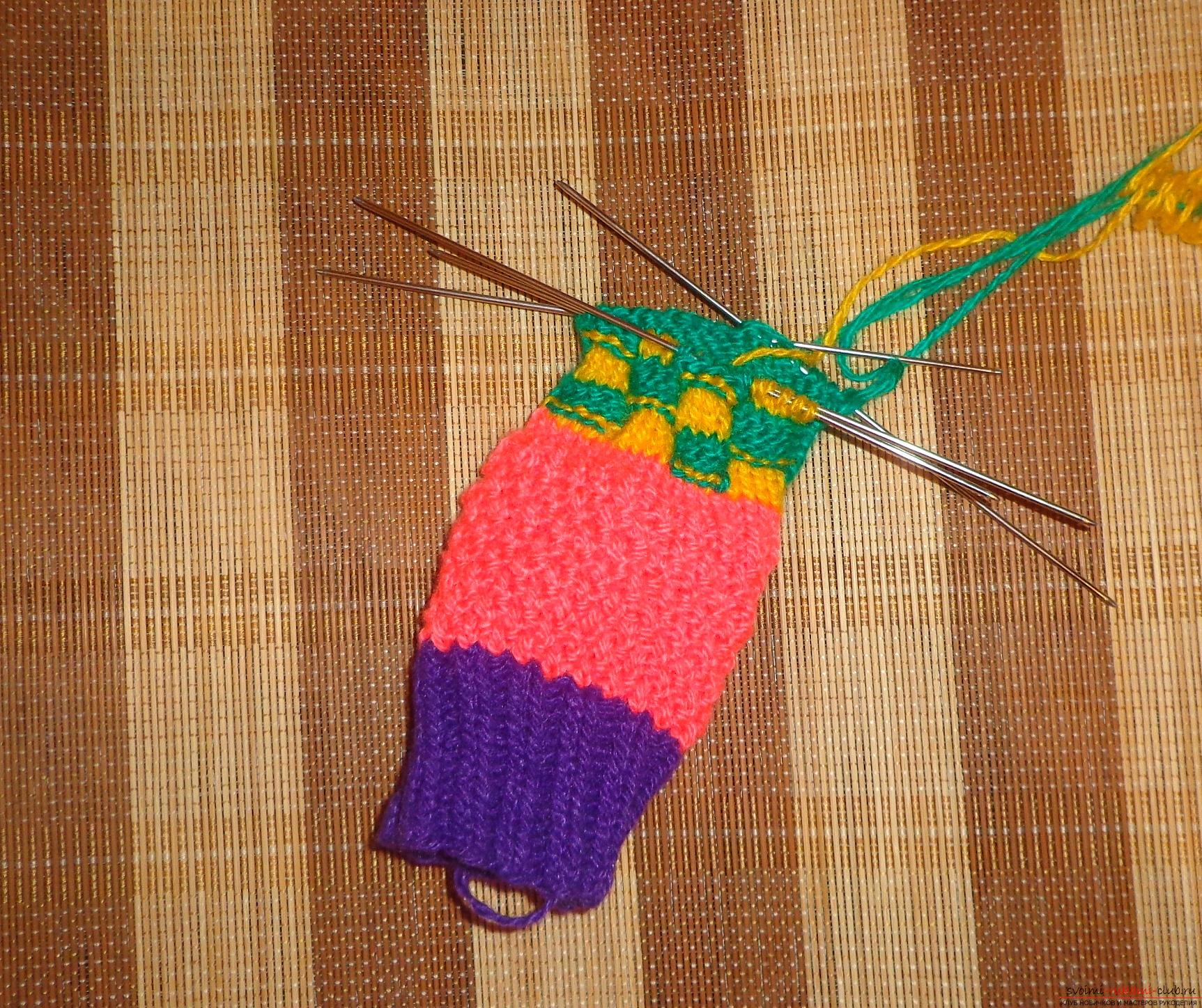 Photo to knitting lessons on knitting needles 
