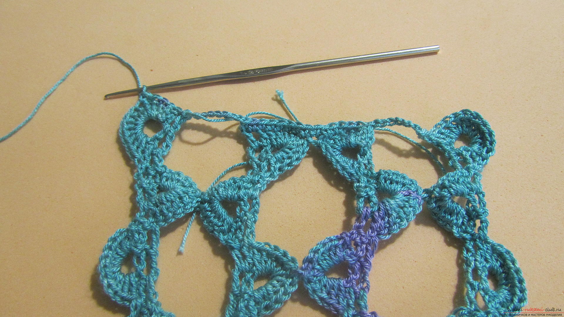 The master class will tell you in detail about crochet work on an openwork scarf. Picture №37