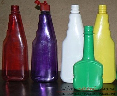 Как да направите къща с пластмасови бутилки със собствените си ръце. Снимка №1