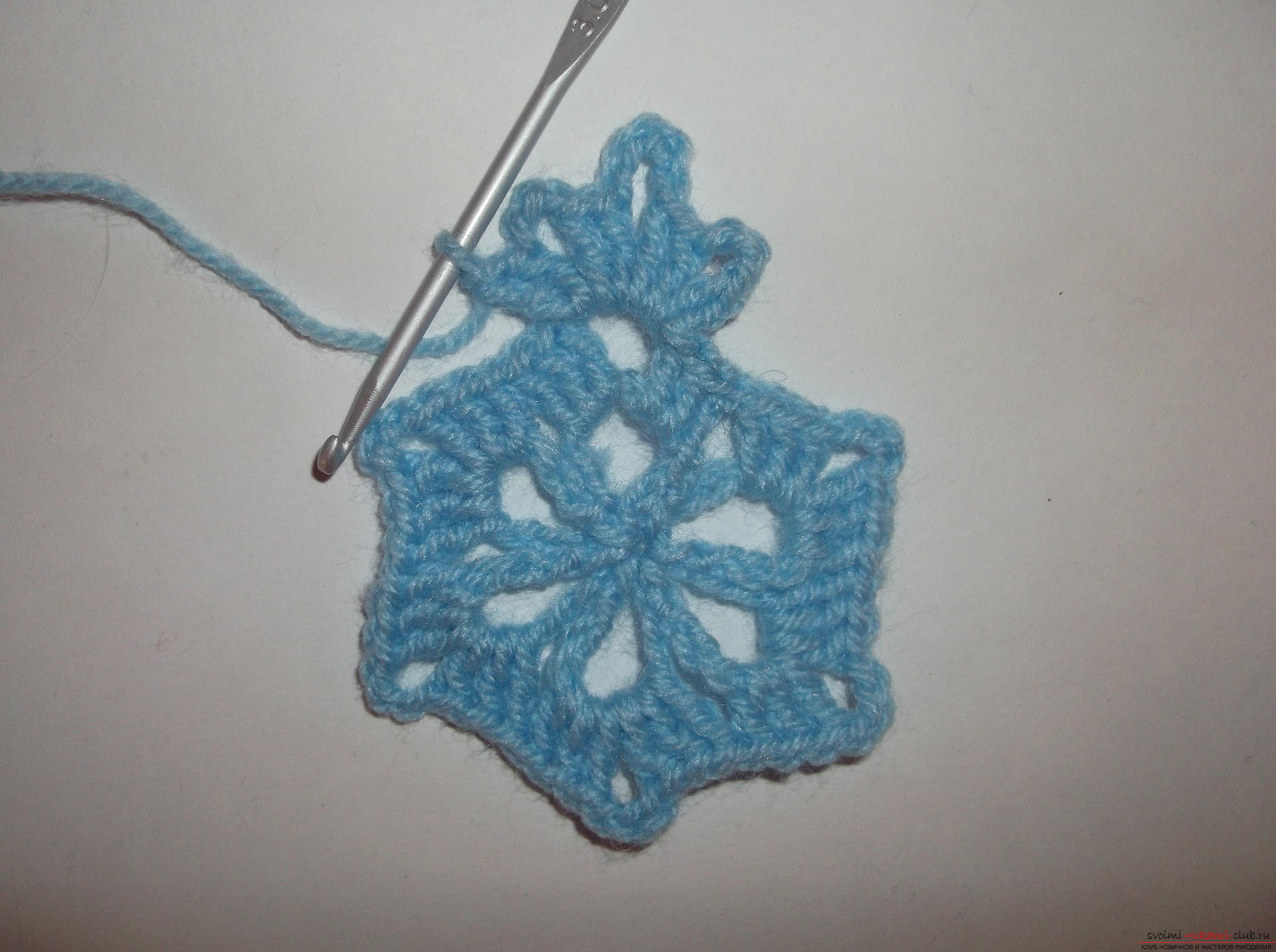 Photo to a lesson on crocheting snowflakes and napkins. Photo №4