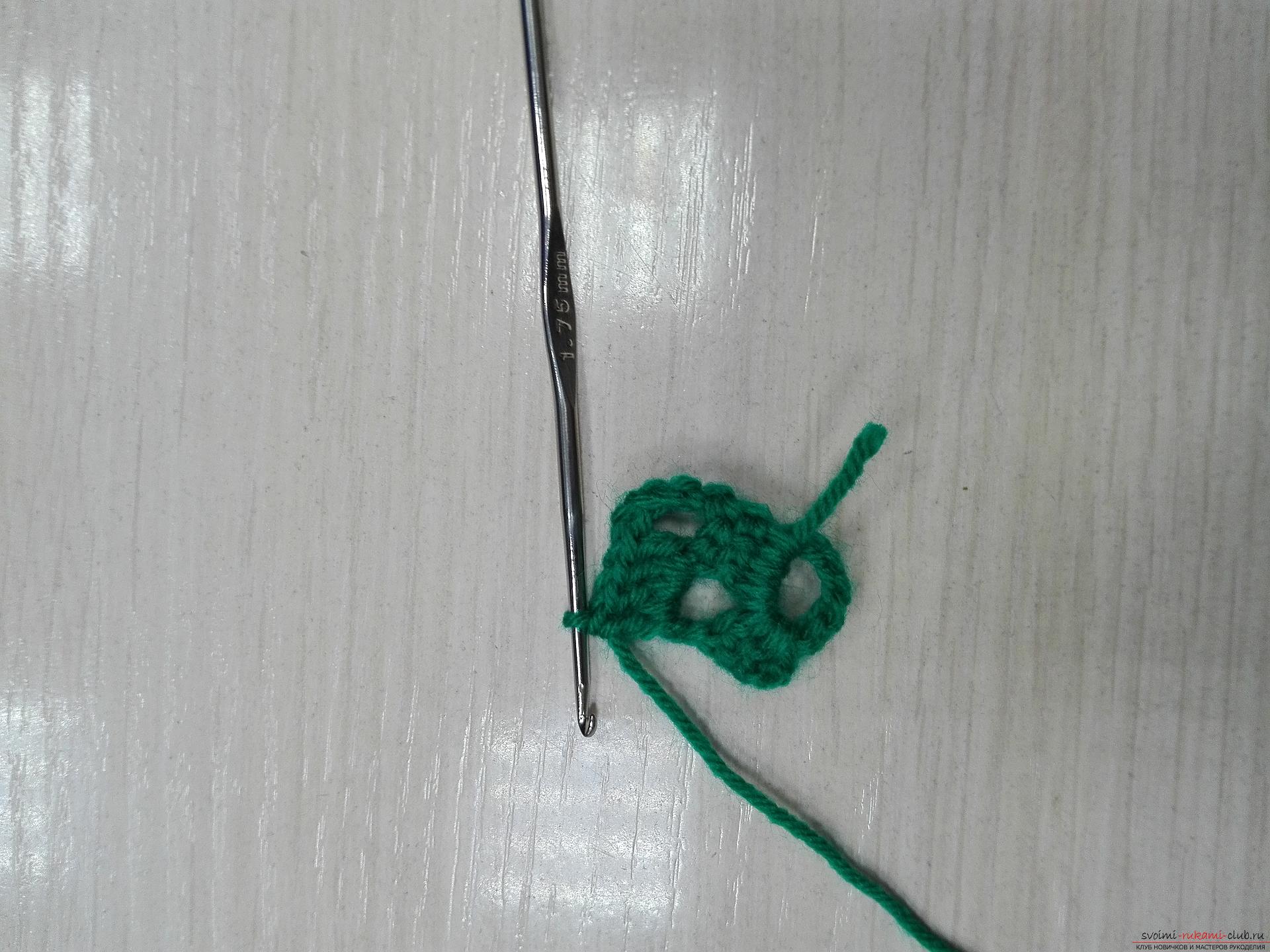 This master class on knitting is designed by the lover - he will teach how to tie the heart crochet. Picture №3