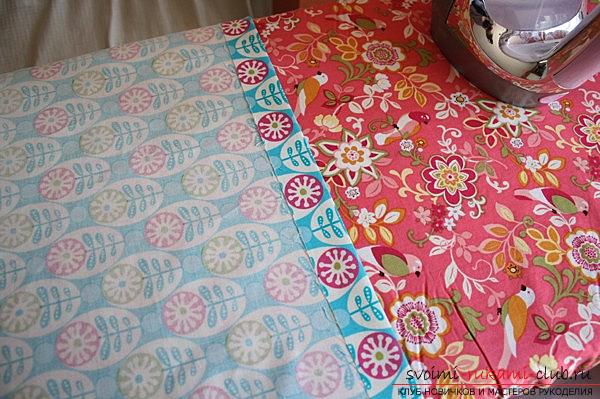 A simple variant of sewing a dress-pillow case for a girl. Photo number 17