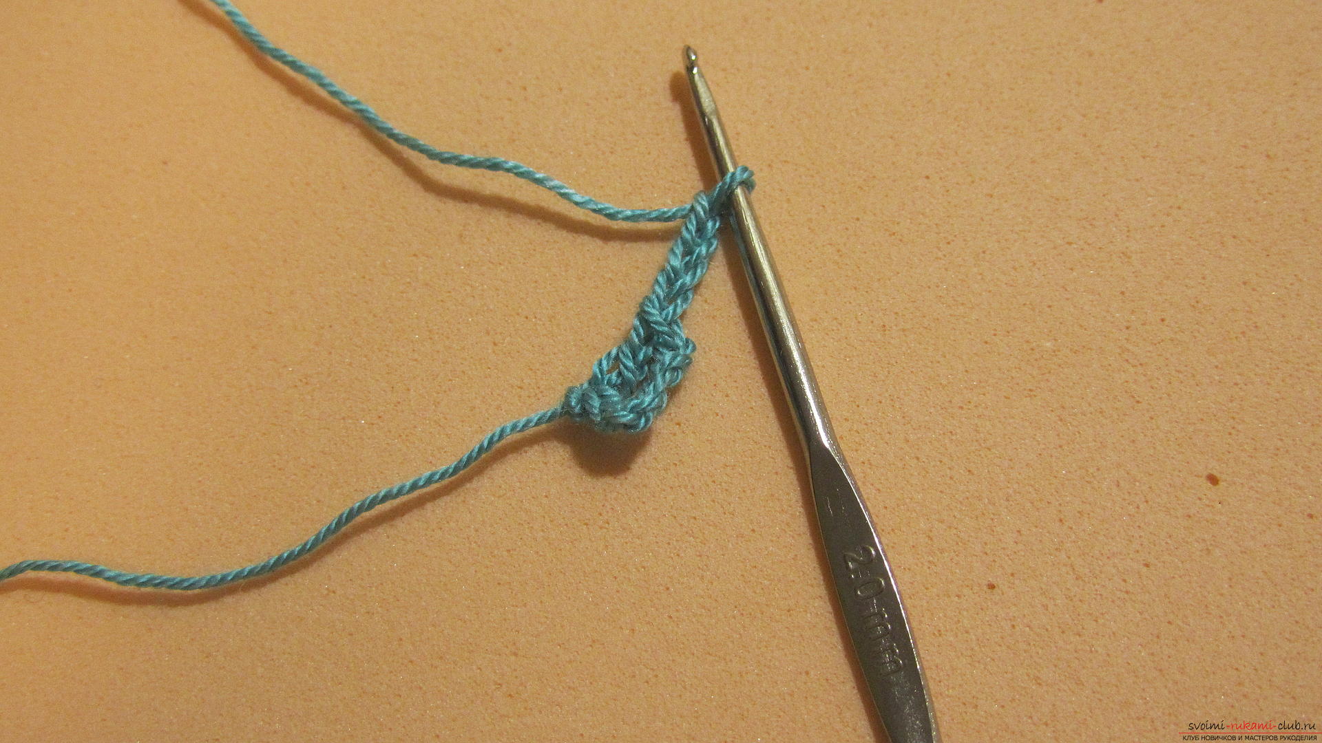 The master class will tell you in detail about crochet work on an openwork scarf. Photo # 2