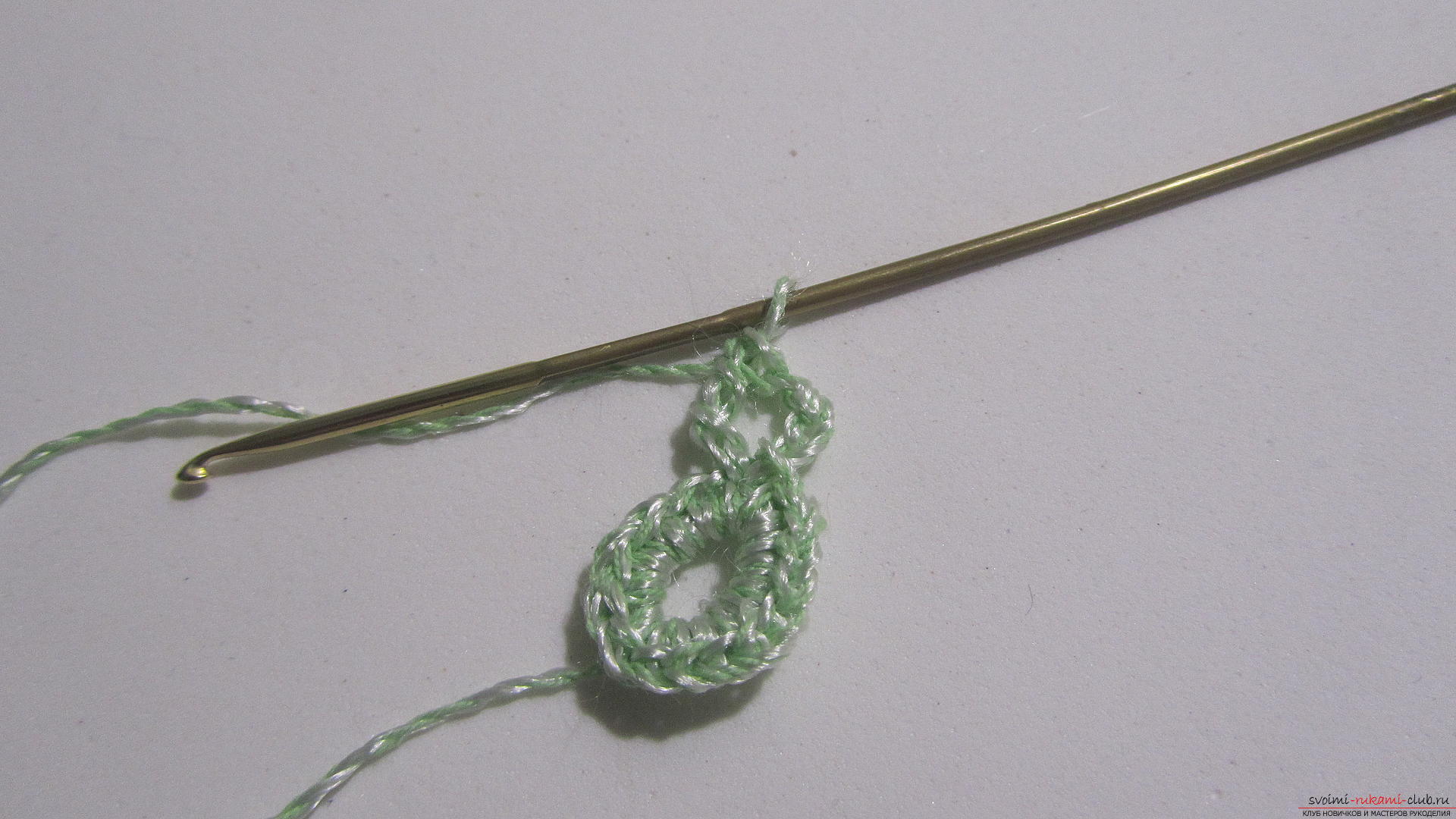 This master class will tell you how to create a crocheted knitted braid in the technique of ribbon lace. Photo №5