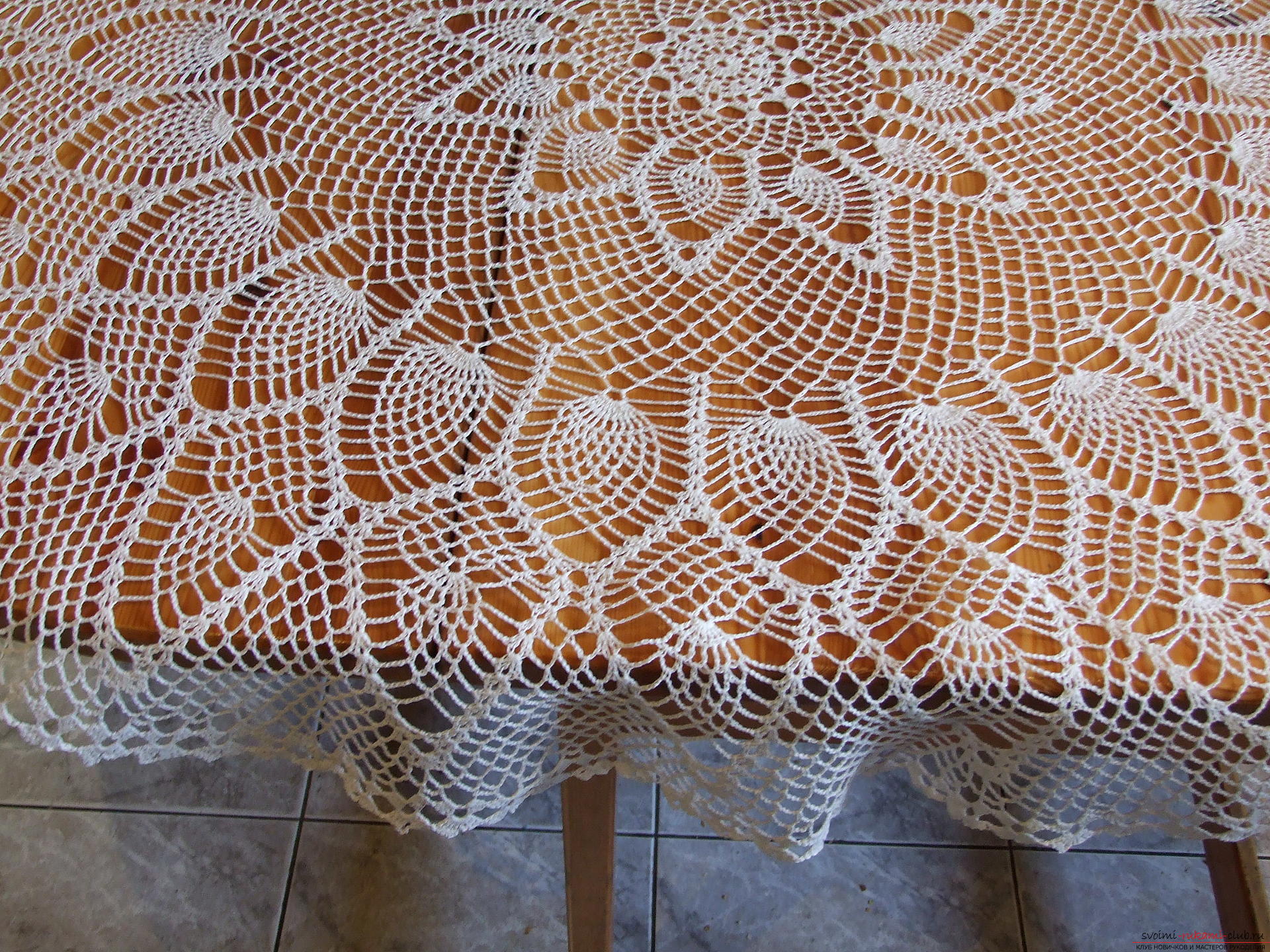 White tracery tablecloth, crocheted. Picture №3