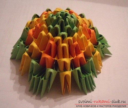 How to make a souvenir with Easter themes in the technique of modular origami, step-by-step photos and a description of the creation of the Easter egg. Picture №10