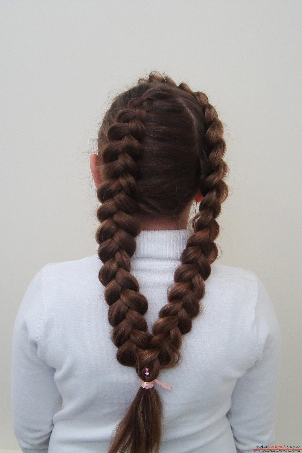 Photo to the lesson on the weaving of French braids. Photo №1