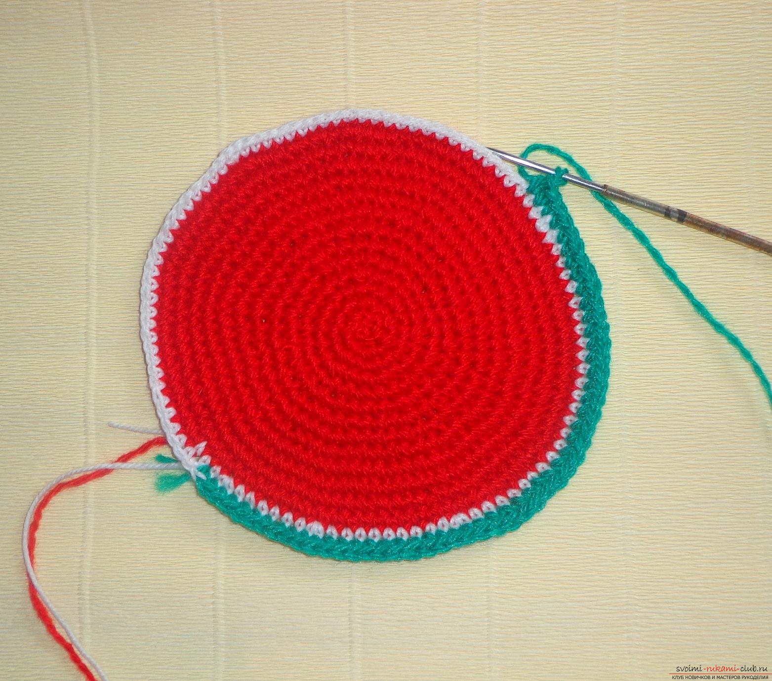 Photo to a lesson on crocheting crochet 