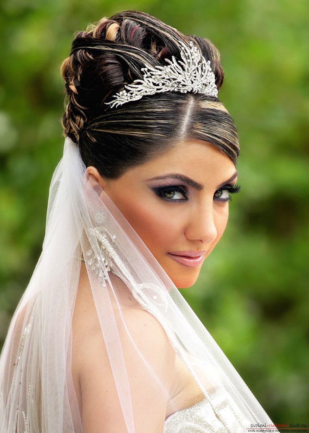 Hairstyles for the bride with a long veil. Picture №3