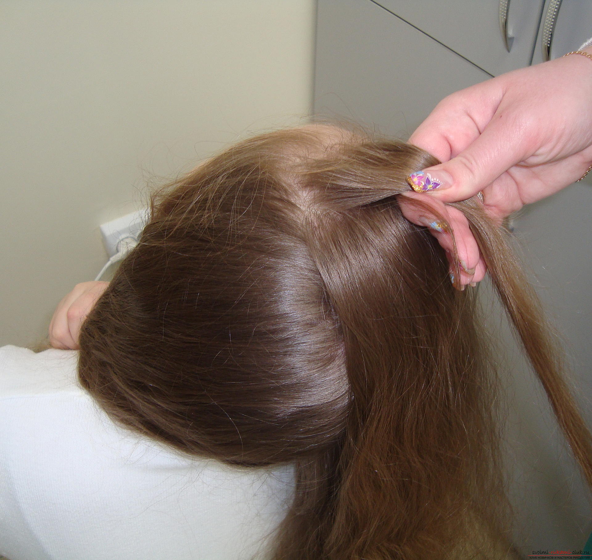 Photo to the lesson on the weaving of French braids. Picture №3