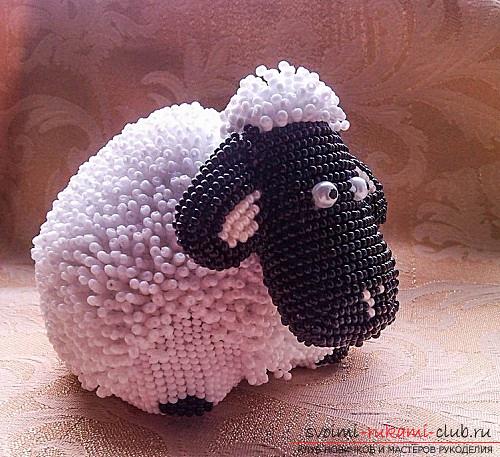Two master classes on creating sheep from beads with their own hands with photo and description .. Photo №1