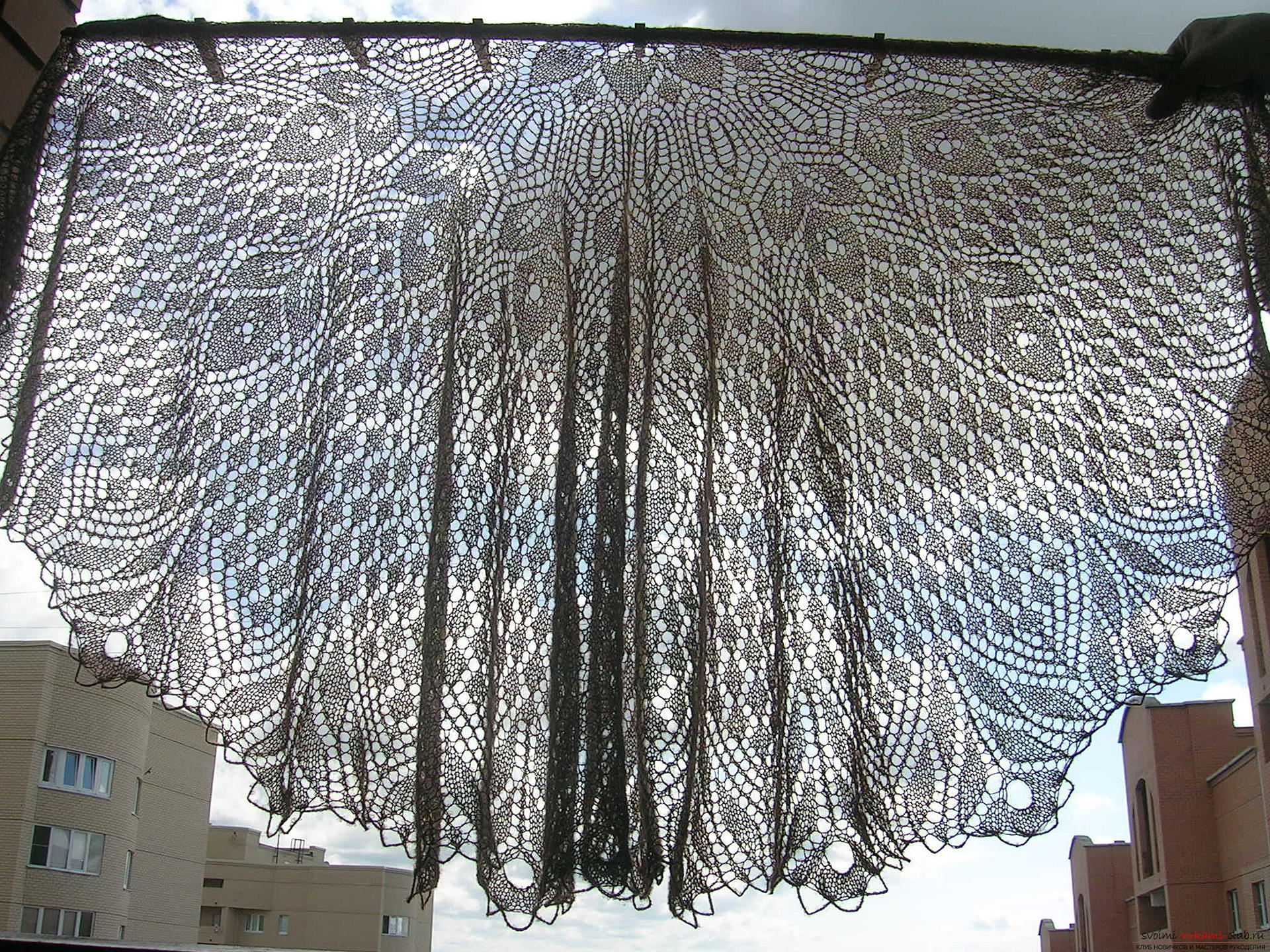 Weightless shawl of Italian wool of large size, knitted. Photo №5